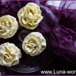 White Rose Cupcake